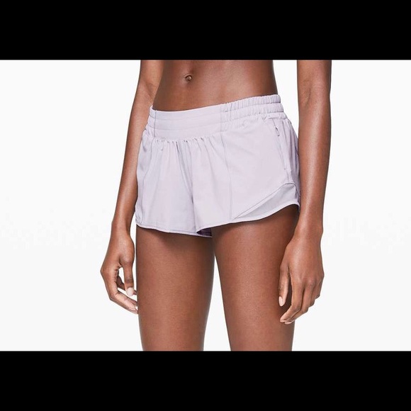 lululemon athletica Pants - Lululemon Hotty Hot Shorts 2.5”